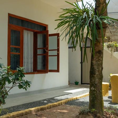 Lakru Home Stay Weligama Exterior foto